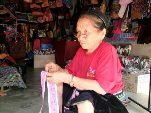 Woman Thailand Sewing Shop Market Abroad