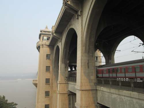 Wuhan Yangtze River Bridge Building The Yangtze River