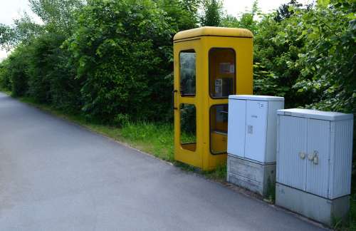 Yellow Phone Phone Booth Emergency Telekom Post