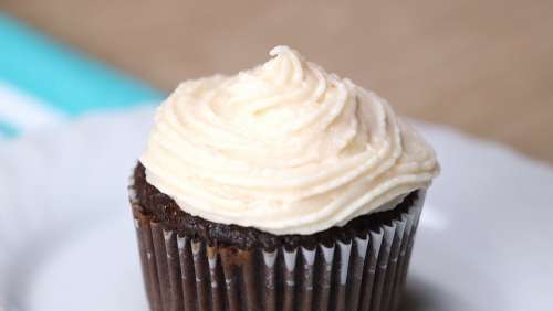 Cupcake Cream Cheese Icing Photo