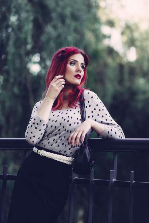 Retro style shoot in the park 4