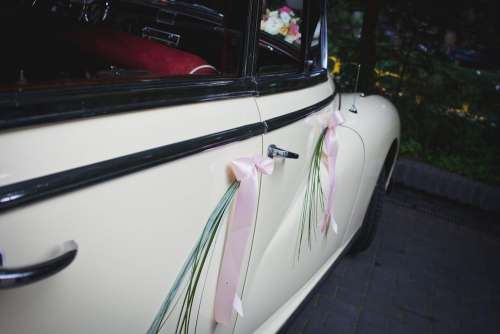 Wedding car 2