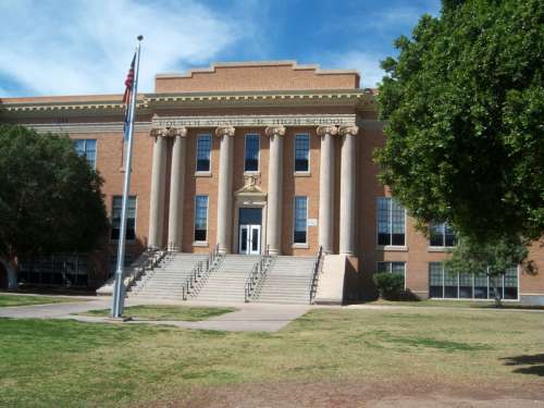 4th Avenue Junior High School in Yuma, Arizona, United States free photo