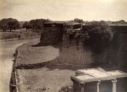 Bangalore Fort in 1860 in India free photo