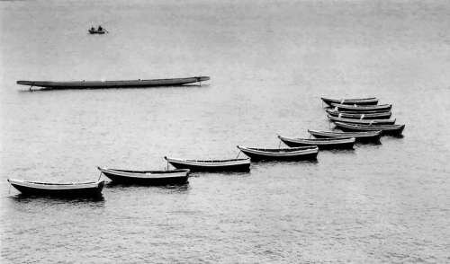 Boats in the water in Saikung Harbour, Hong Kong free photo