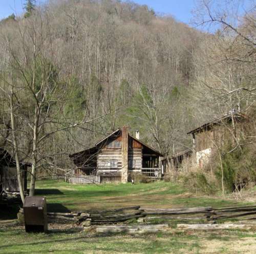 Cabin and Landscape in  Big South Fork, Tennessee free photo