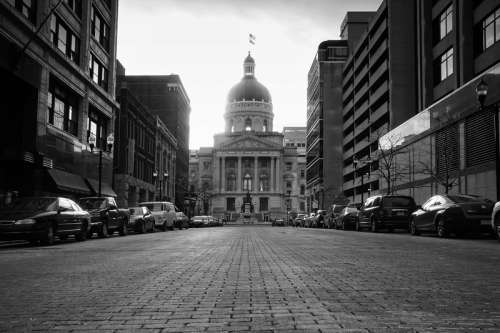 Capital Building  and Cityscape in Indianapolis, Indiana free photo