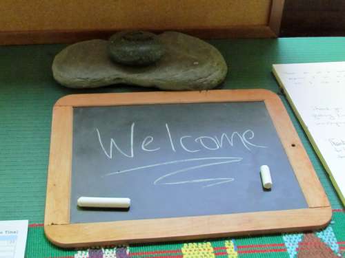 Chalkboard with welcome written on it free photo