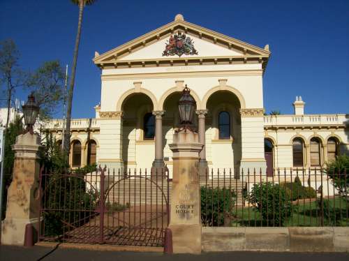 Courthouse in Dubbo, New South Wales free photo