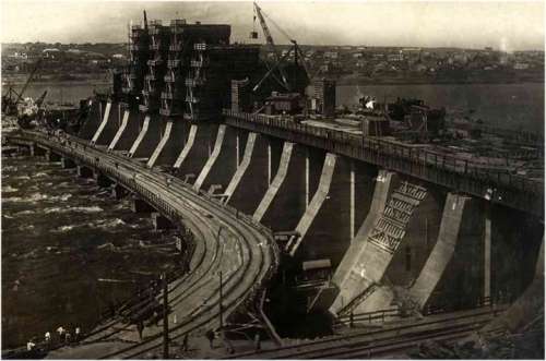 Dnieper Hydroelectric Station under construction in 1930 in Ukraine free photo