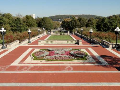 Frankfort Plaza landscape in Kentucky free photo