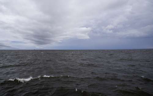 Horizon of Lake Superior in Duluth, Minnesota free photo