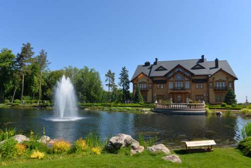 House, pond and landscape in Kiev, Ukraine free photo