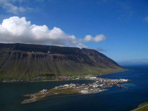 Landscape of Town of Ísafjörður near the ocean in Iceland free photo