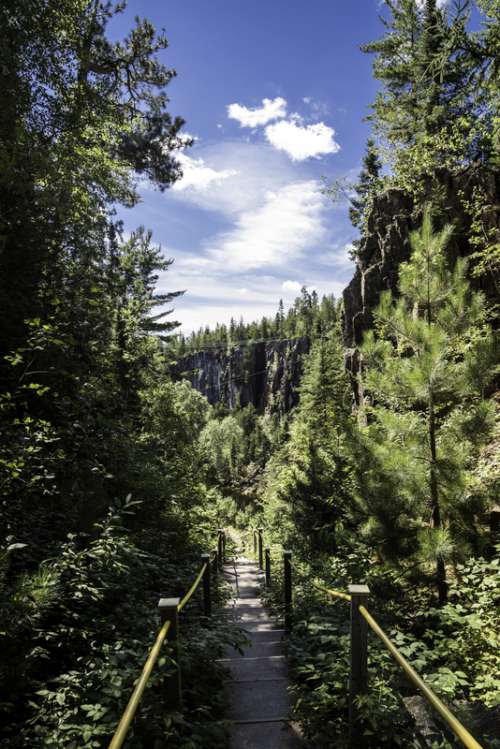 Long Shot of the stairs down the Canyon at Eagle Canyon, Ontario free photo