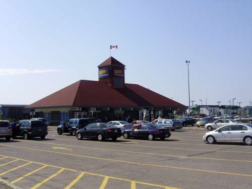 Oshawa Train Station in Ontario, Canada free photo
