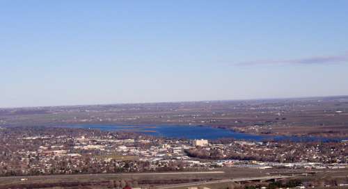 Overlook of Richland City landscape and town in Washington free photo