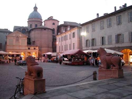 Piazza San Prospero in Reggio Emilia, Italy free photo