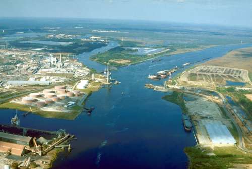 Port of Mobile at Chickasaw Creek in Mobile, Alabama free photo