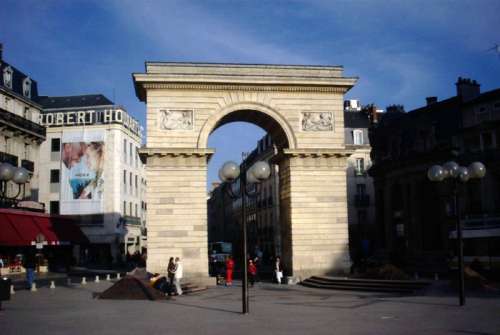 Porte Guillaume in Dijon, France free photo