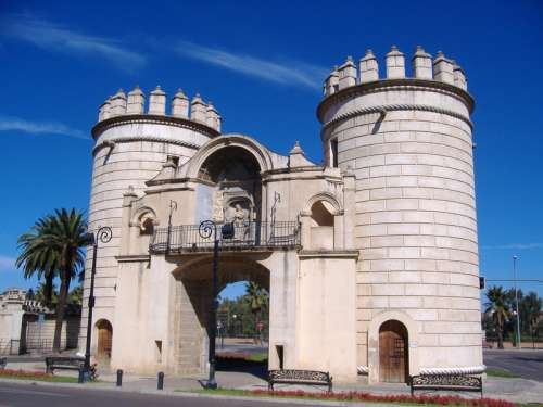 Puerta Palmas in Badajoz, Spain free photo