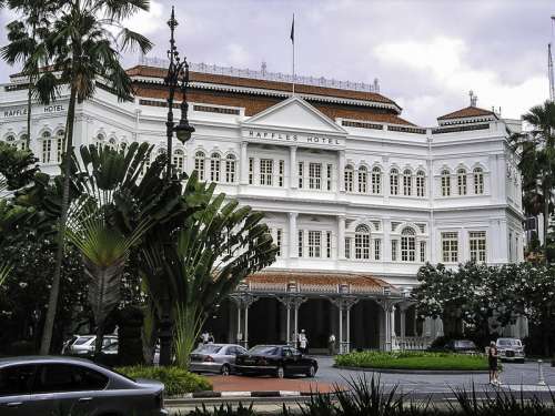 Raffles Hotel building in Singapore free photo