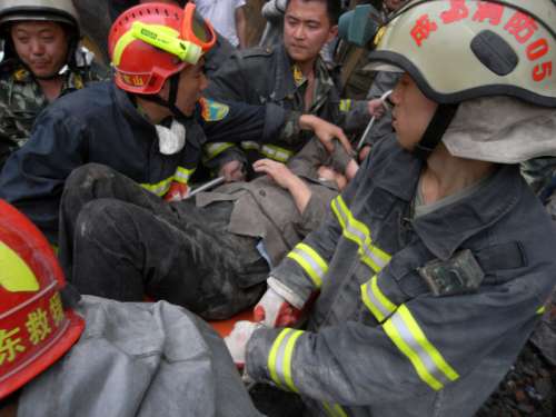 Rescue workers after the Sichuan Earthquake, China free photo