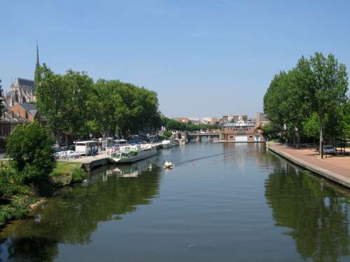 The River Somme from the Boulevard de Beauvillé in Amiens, France free photo