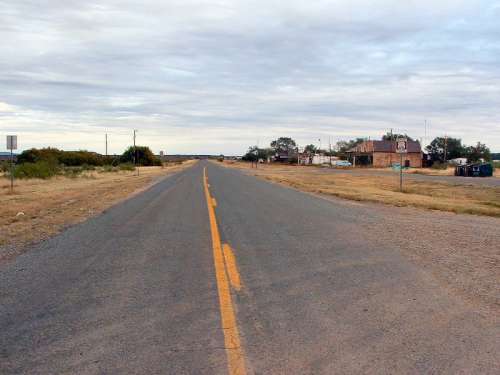 Roadway landscape in Newkirk, New Mexico free photo