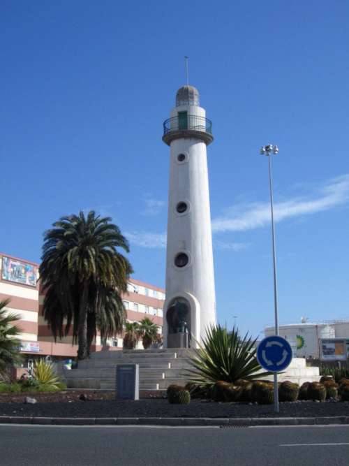 Rotunda lighthouse in La Luz port in Las Palmas, Spain free photo