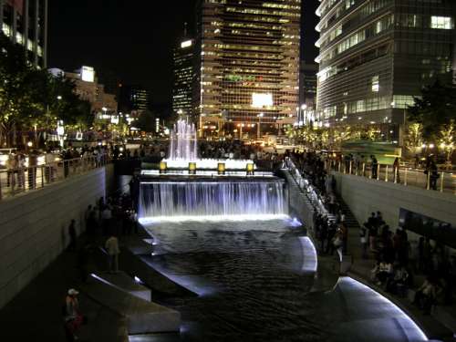 Seoul Cheonggyecheon night in South Korea free photo