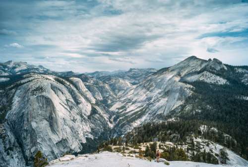 Snow capped Mountains in Yosemite National Park, California free photo