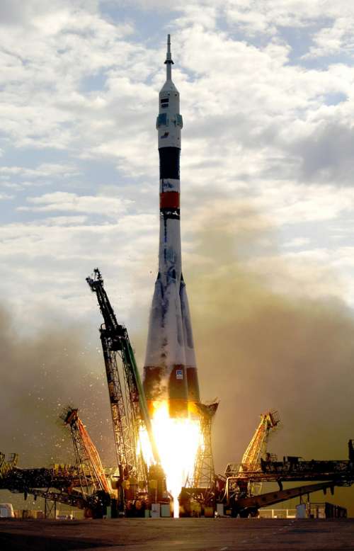 Soyuz TMA-2 Launch in Russia free photo
