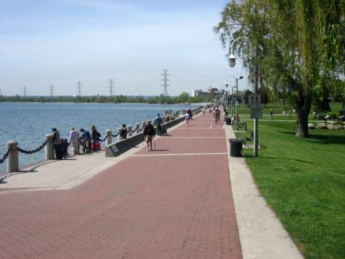 Spencer Smith Park on Burlington's waterfront in Ontario, Canada free photo