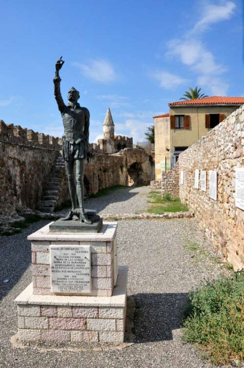 Statue of Miguel de Cervantes at the port in Nafpaktos, Greece free photo
