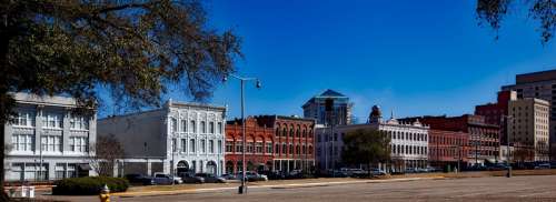 Street View and road in Montgomery, Alabama free photo