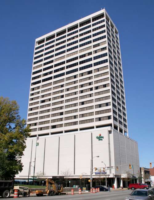 The Chase Tower, the tallest in South Bend free photo