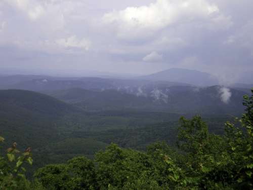 The Ouachita Mountains cover much of southeastern Oklahoma landscape free photo