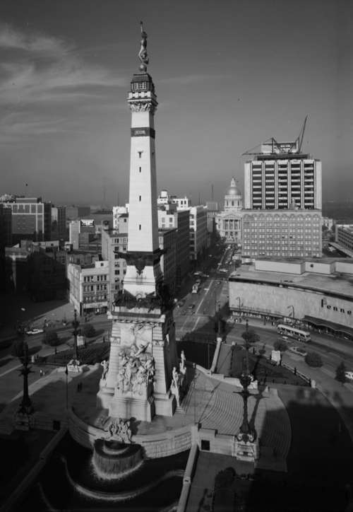 The Soldiers' and Sailors' Monument in Indianapolis, Indiana free photo