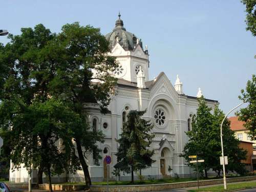 The Synagogue in Szolnok, Hungary free photo