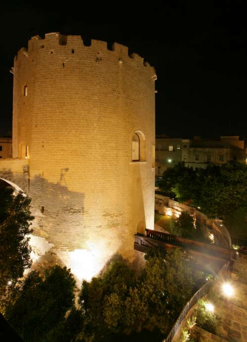 Torre del Parco in Lecce, Italy free photo