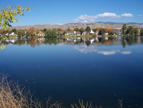 Town on the shore of the lake landscape in Boise, Idaho free photo