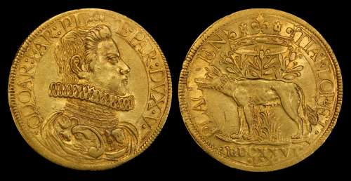 Two gold Doppie depicting Odoardo Farnese in Piacenza, Italy free photo