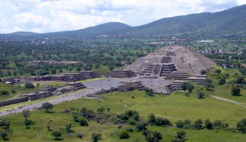 View of the Pyramid of the Moon in Teotihuacan, Mexico free photo