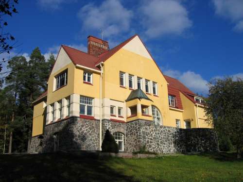 Villa Vallmogård in Kauniainen, Finland free photo