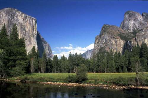 Yosemite National Park, landscape view in California free photo