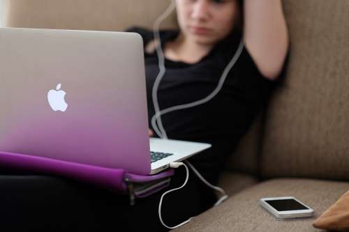 Apple Computer Girl Iphone Laptop Macbook Air
