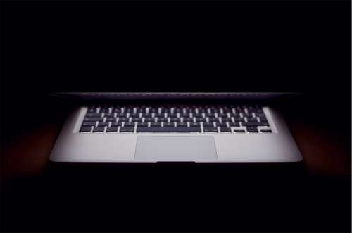 Apple Macbook Laptop Shadows Dark Technology