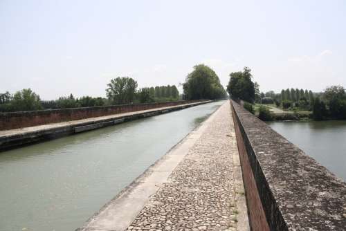 Aqueduct Channel Navigation Bridge Travel Water