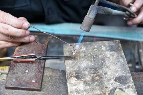 Art Craft Jewellery Master Work Bank Hand